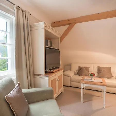 Geldernhaus Garni Hotell 3*