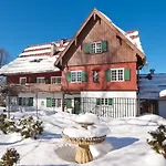 Geldernhaus Garni Hotel 3*